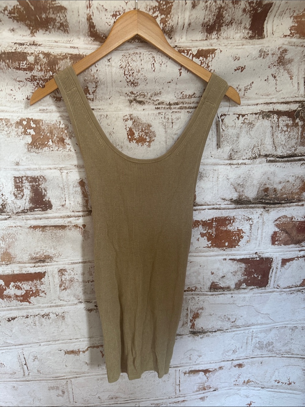 Banana Republic Knit Tank Top in Olive